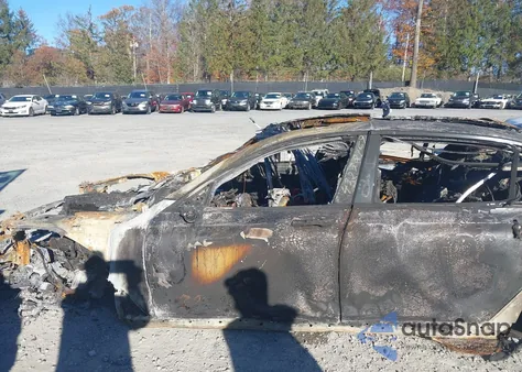 2016 BMW 740I из США, поврежденный, VIN WBA7E2C54GG503824